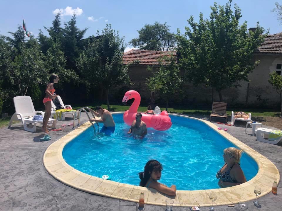 Guest House Raiski Kаt Mezek Kültér fotó