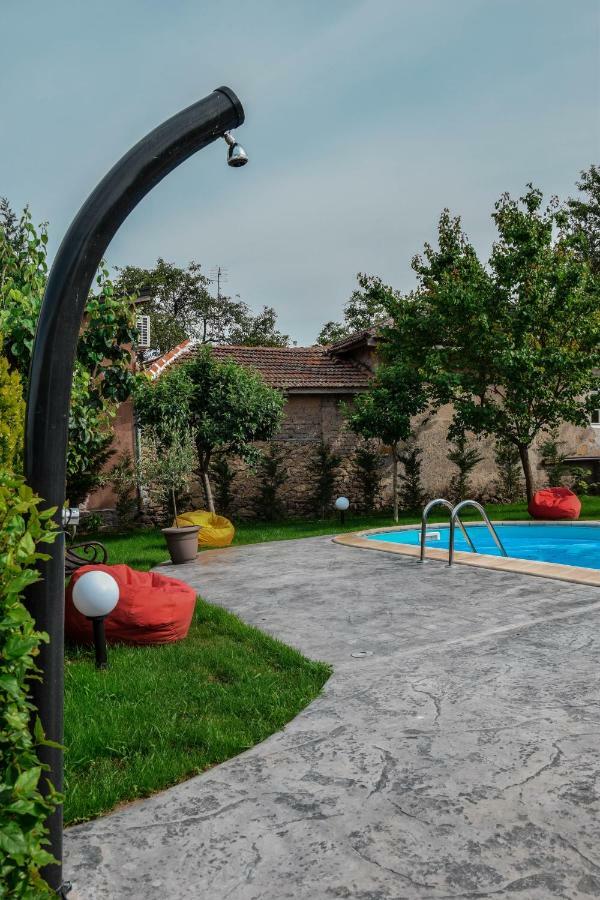 Guest House Raiski Kаt Mezek Kültér fotó
